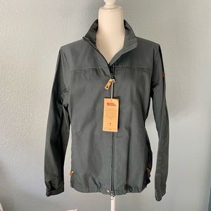 Fjallraven KIRUNA LITE JACKET: Women’s LG/Dusk grey
